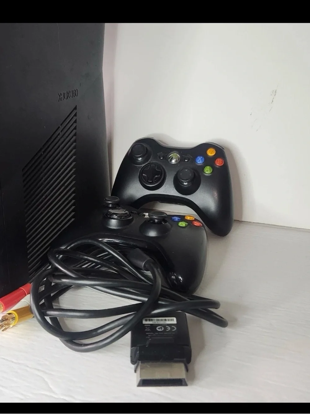 Xbox 360 4GB Console Bundle With 8 GB Xbox Memory Stick Tested & Working